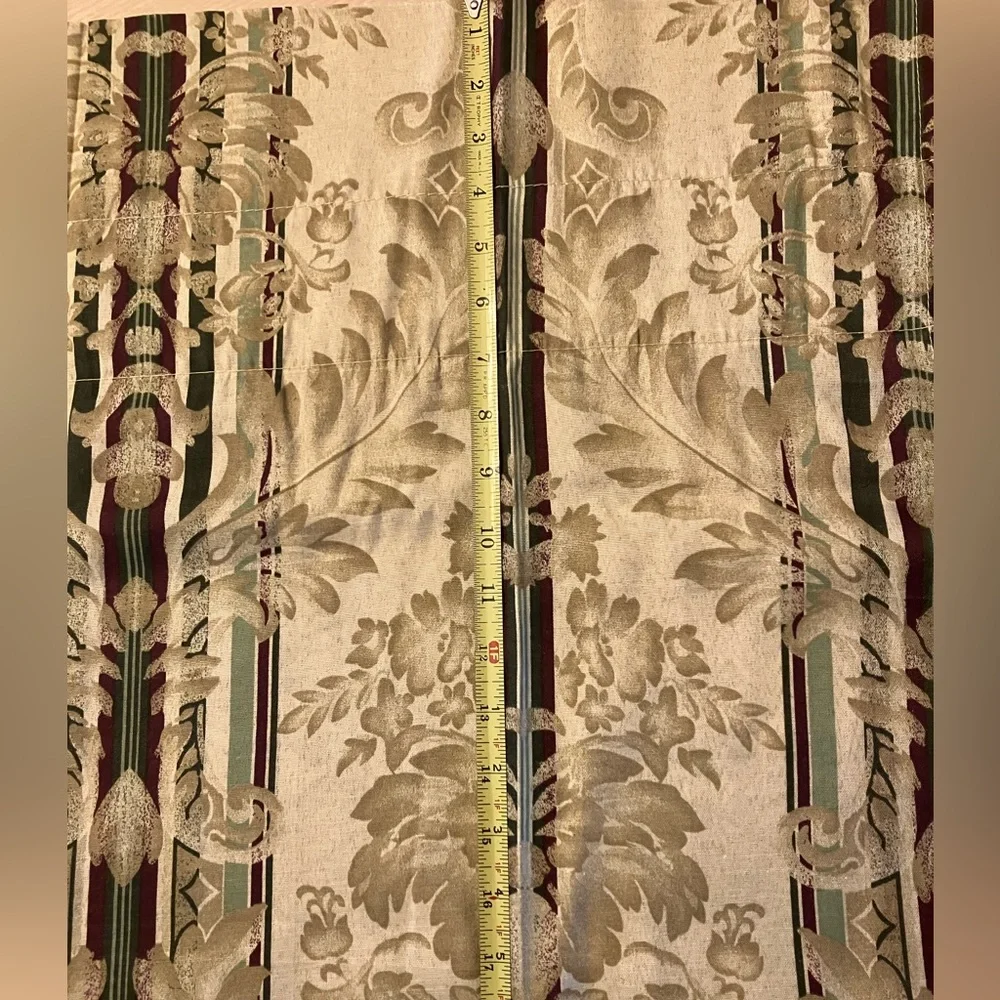 Set of Five Valances - Picture 3 of 3